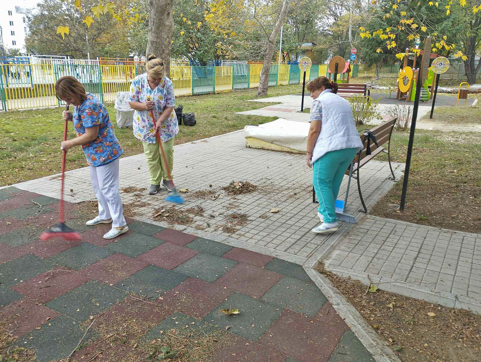 Свързани файлове